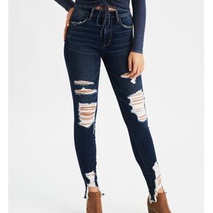 AMERICAN EAGLE JEANS